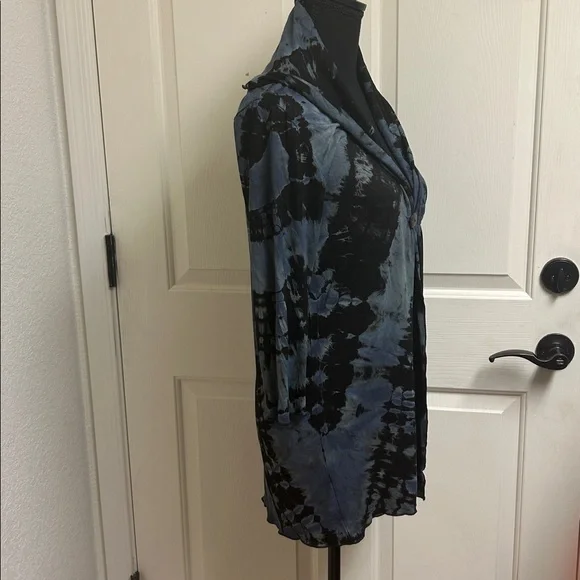 Kathmandu Imports Small Stylish Black and blue Jacket - Picture 4 of 10